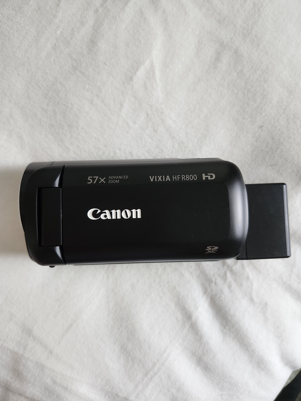 Canon VIXIA HF R800 HD Camera — Black